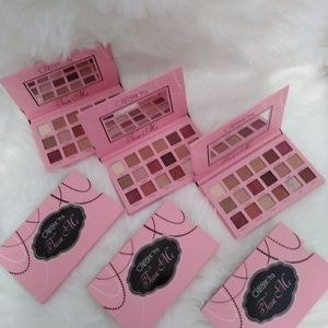 Tease Me eyeshadow palette
